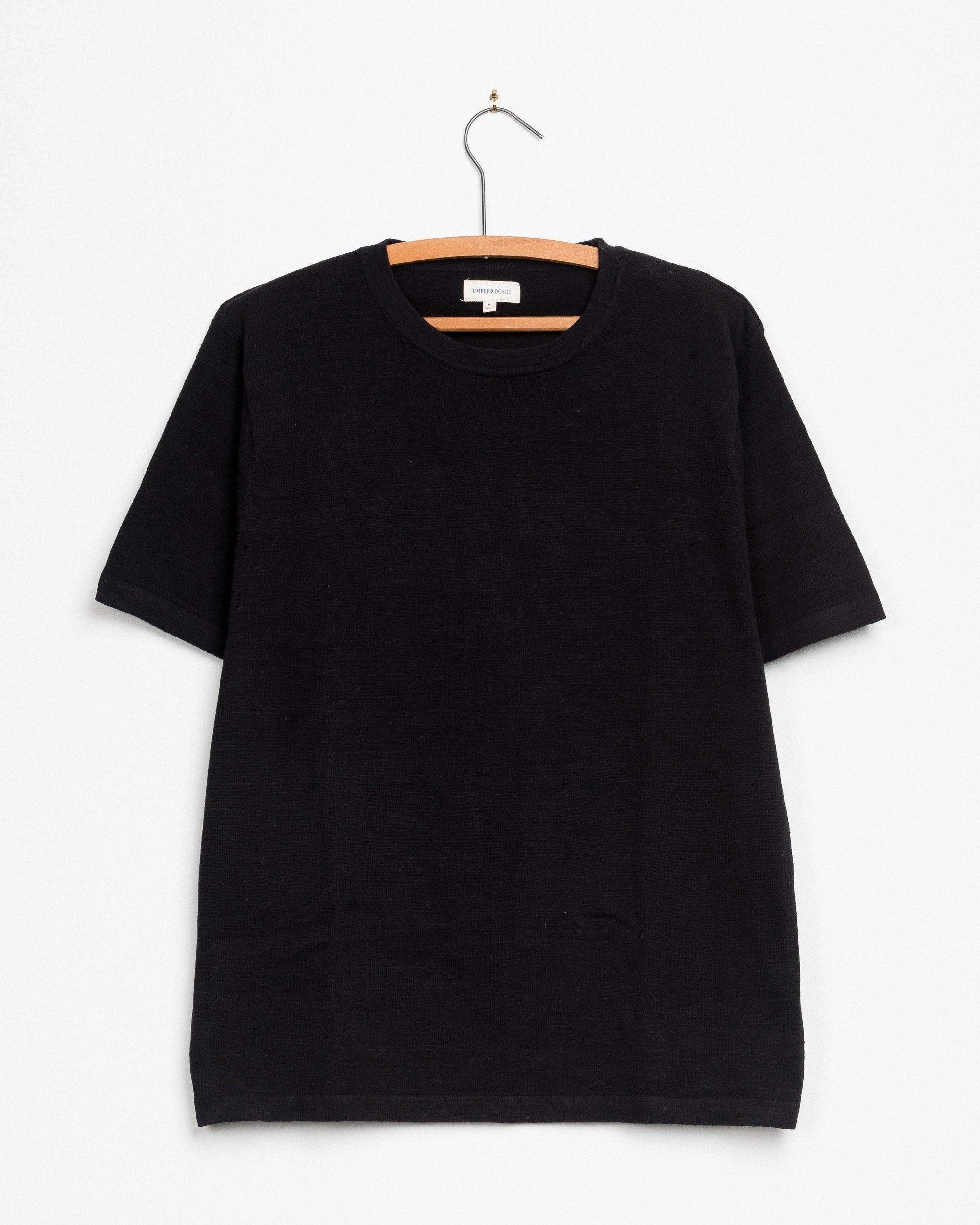 Yogi S/S Pocket Flat Knitted Tee in Black