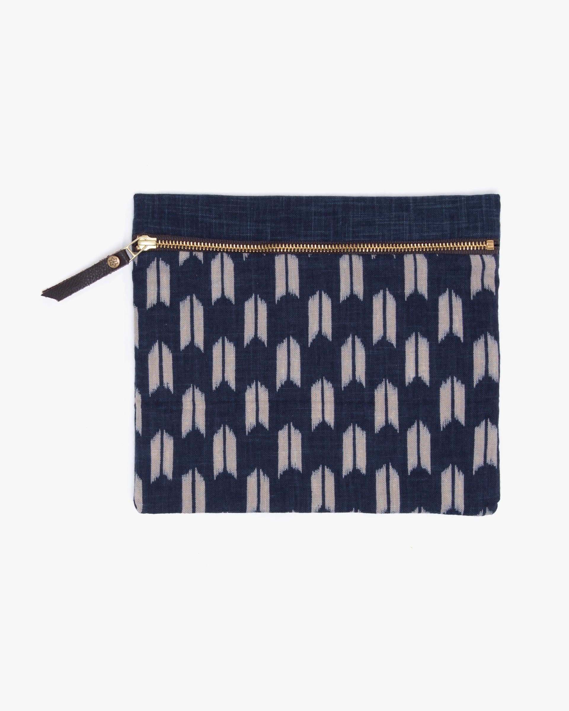Kiriko Original Flat Medium Zipper Pouch, Two Tone Indigo Yagasuri