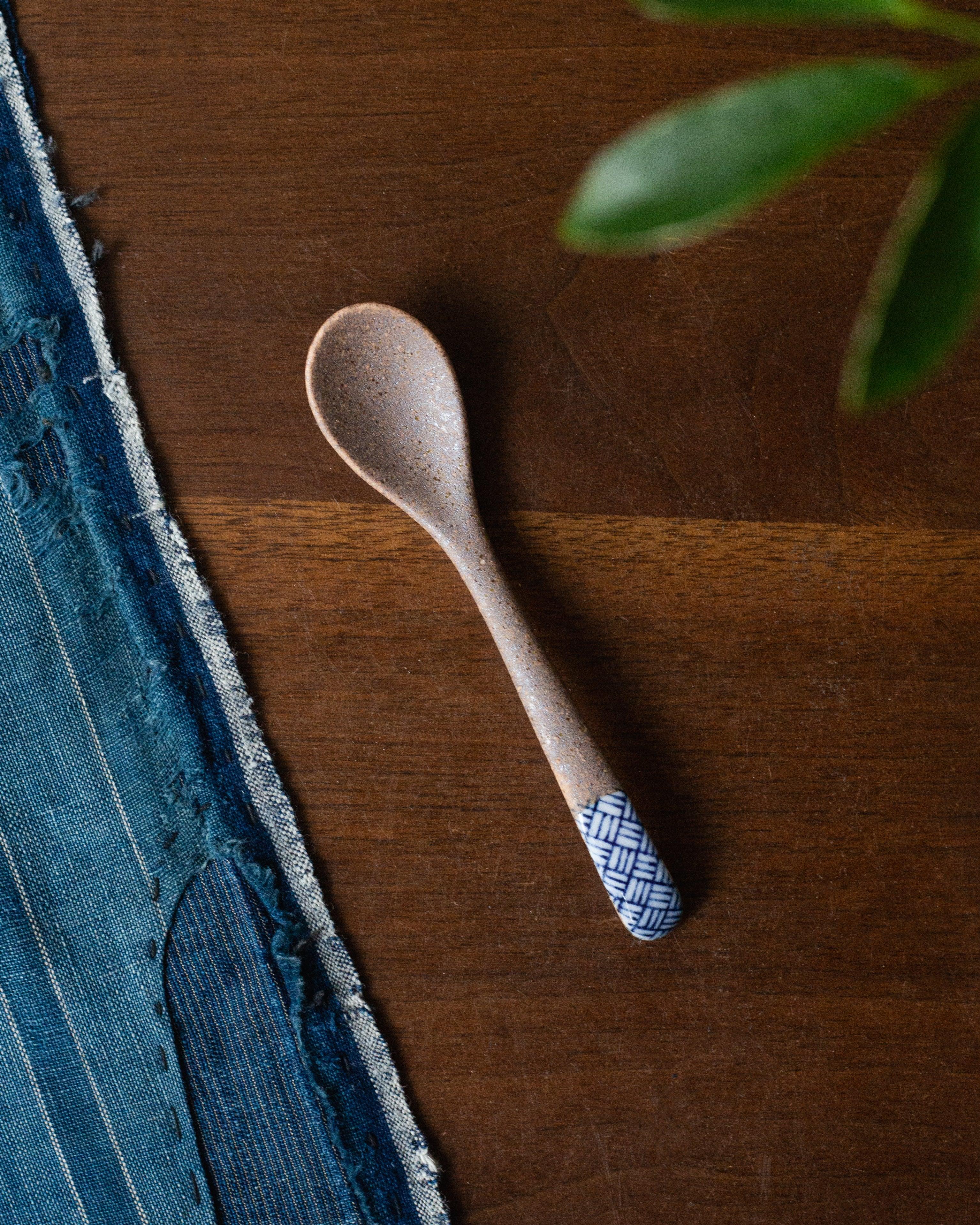 Shigaraki Hand-Painted Spoon, Ichiyama, Basket Weave
