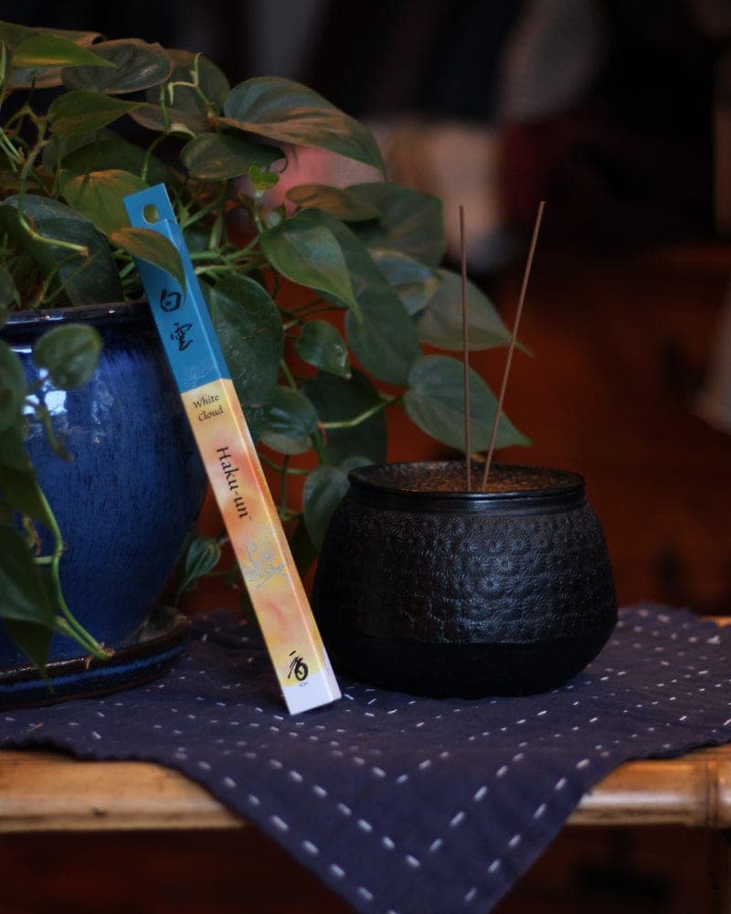 Natural Incense, Hakuun (White Cloud)