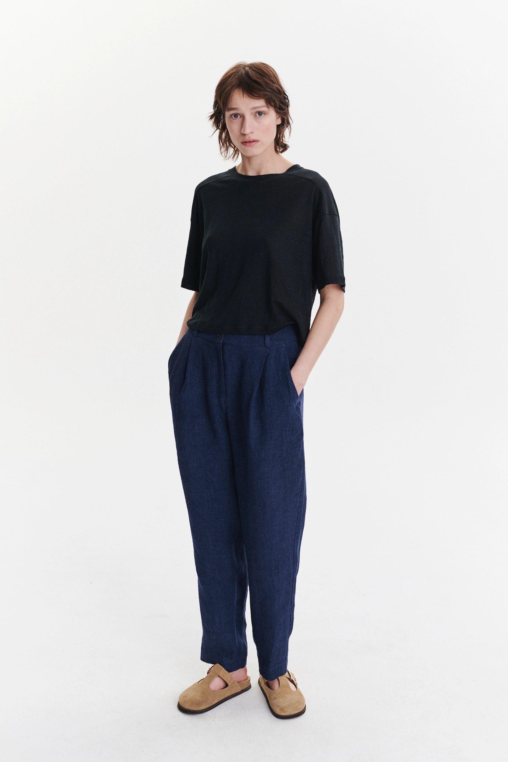 T-shirt in the Finest Airy Black Lithuanian Pure Linen Jersey