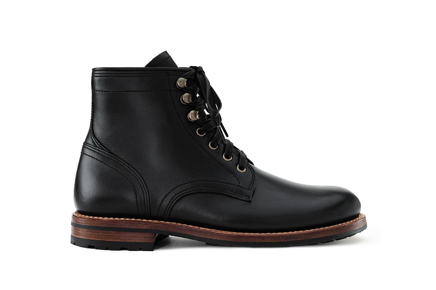 Edmund Plain Toe Boot Black