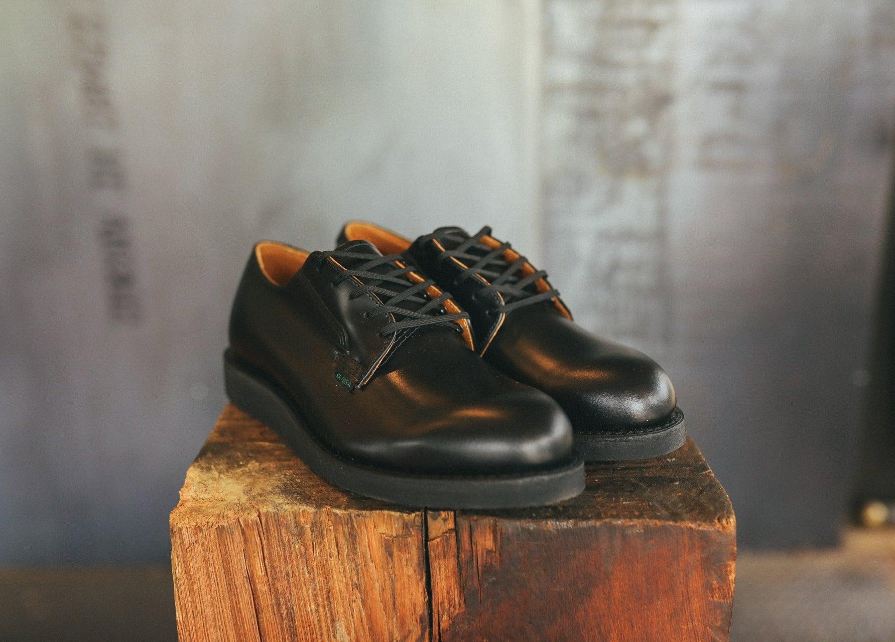 Postman Oxfords- Black (00101)