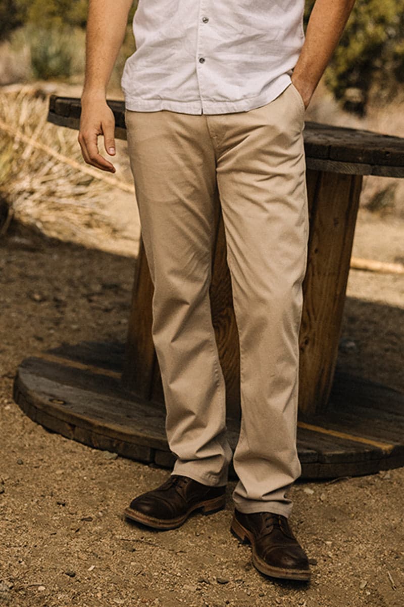 The Pipe Straight Denit® Chino - Sand Beige